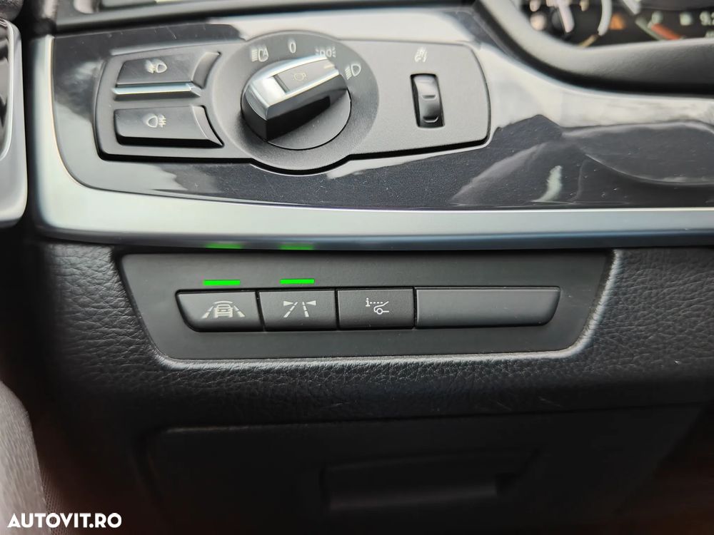 BMW Seria 5 530d xDrive Aut. Modern Line - 13