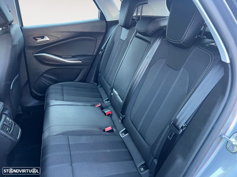 Opel Grandland 1.2 T GS AT - 13