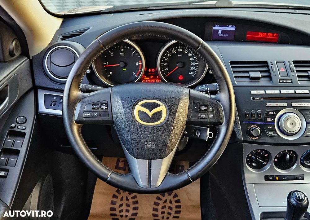 Mazda 3 - 15
