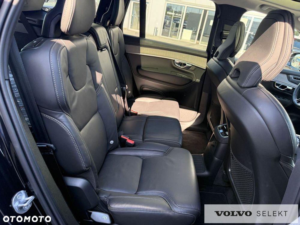 Volvo XC 90 - 40