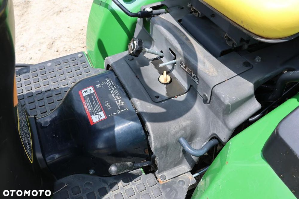 John Deere 2520 - 31