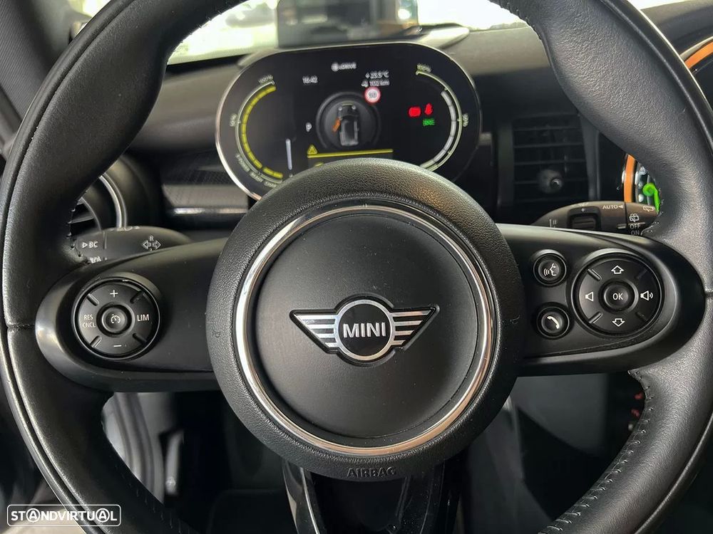 MINI 3 Portas Cooper SE Yours - 21