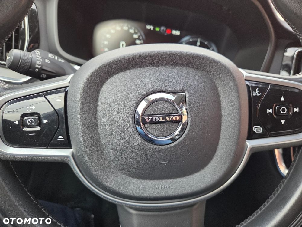 Volvo V60 Cross Country Pro B4 D AWD - 23