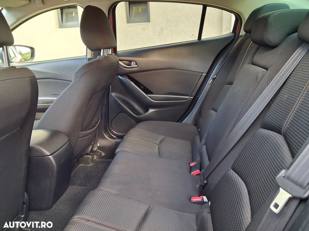 Mazda 3 G120 Revolution - 14