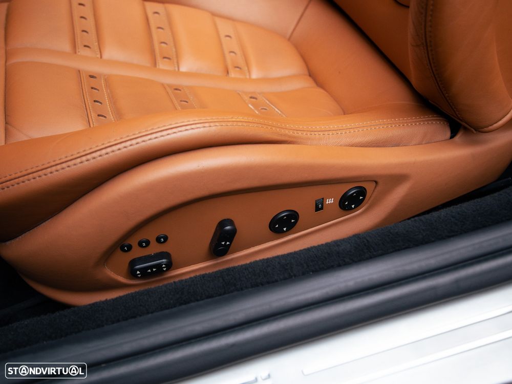 Ferrari California F1 - 24