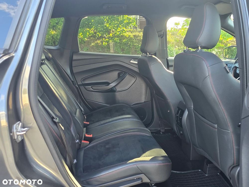 Ford Kuga 2.0 TDCi 4x4 ST-Line - 13