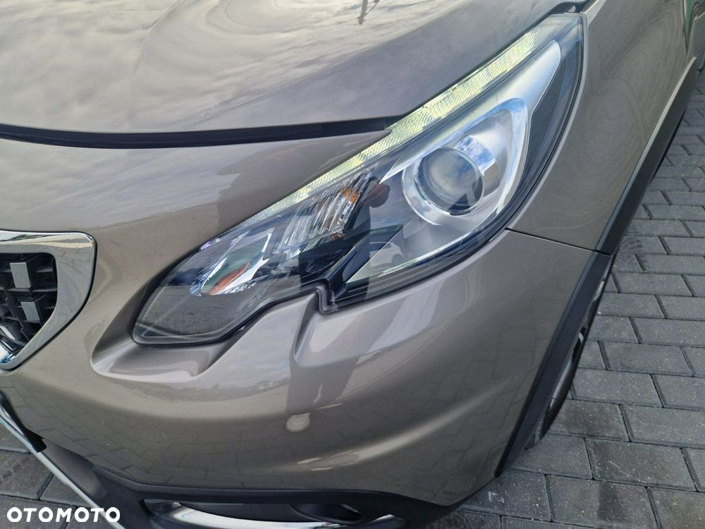 Peugeot 2008 PureTech 110 GPF Stop&Start EAT6 Allure - 6