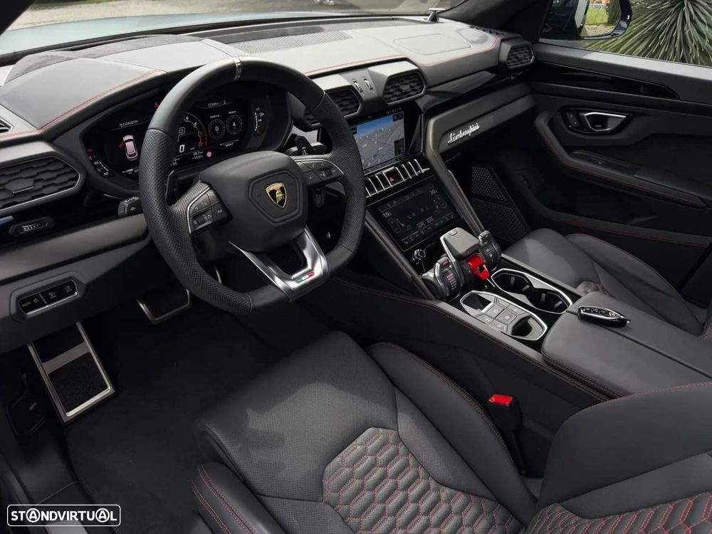 Lamborghini Urus 4.0 V8 - 4