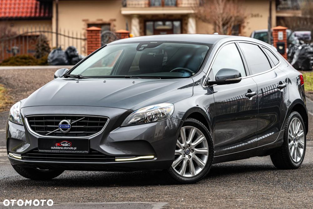 Volvo V40 D2 Momentum - 3