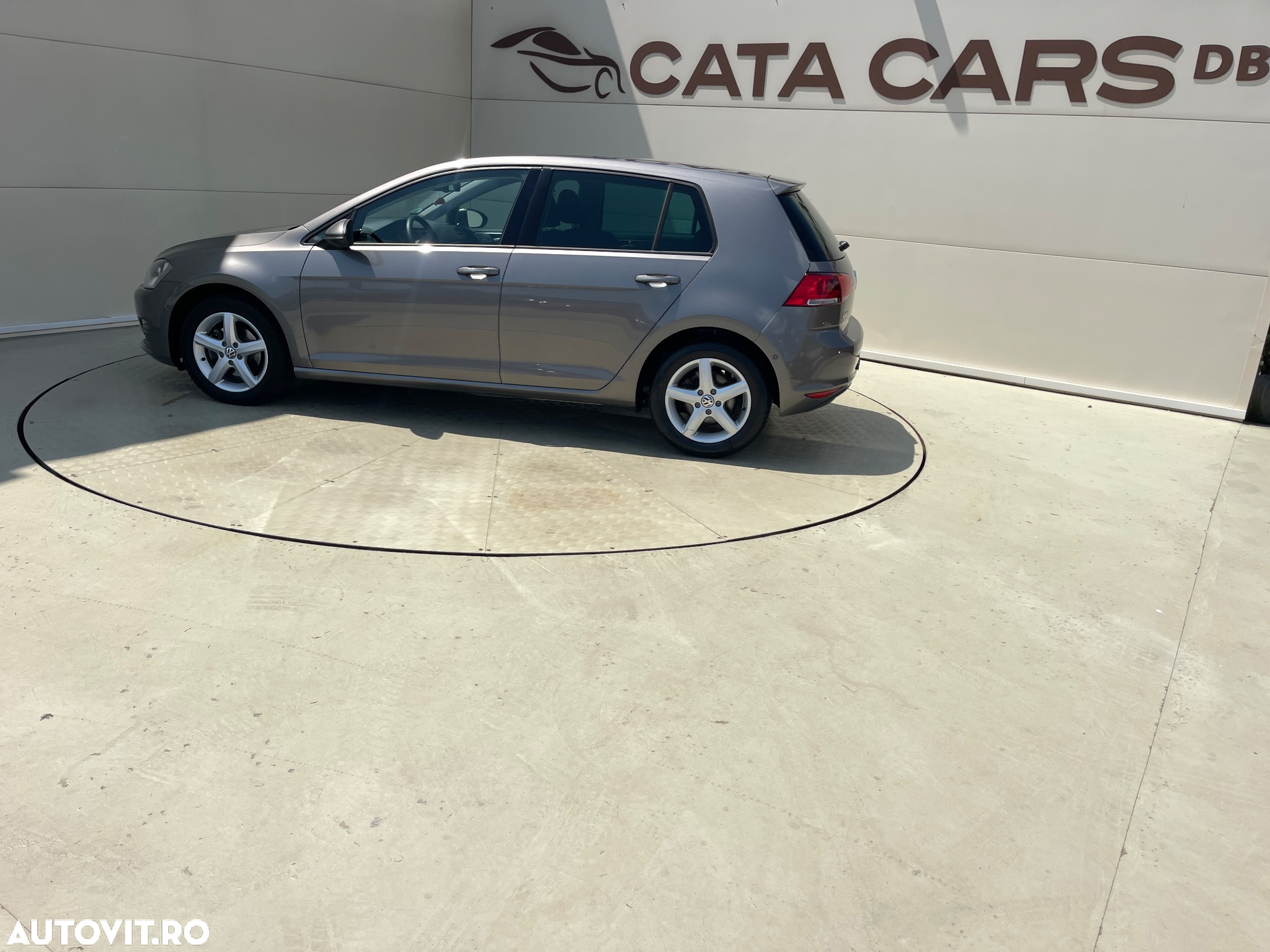 Volkswagen Golf 1.2 TSI BlueMotion Technology Comfortline - 9