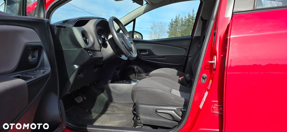 Toyota Yaris Hybrid 100 Premium EU6 - 5