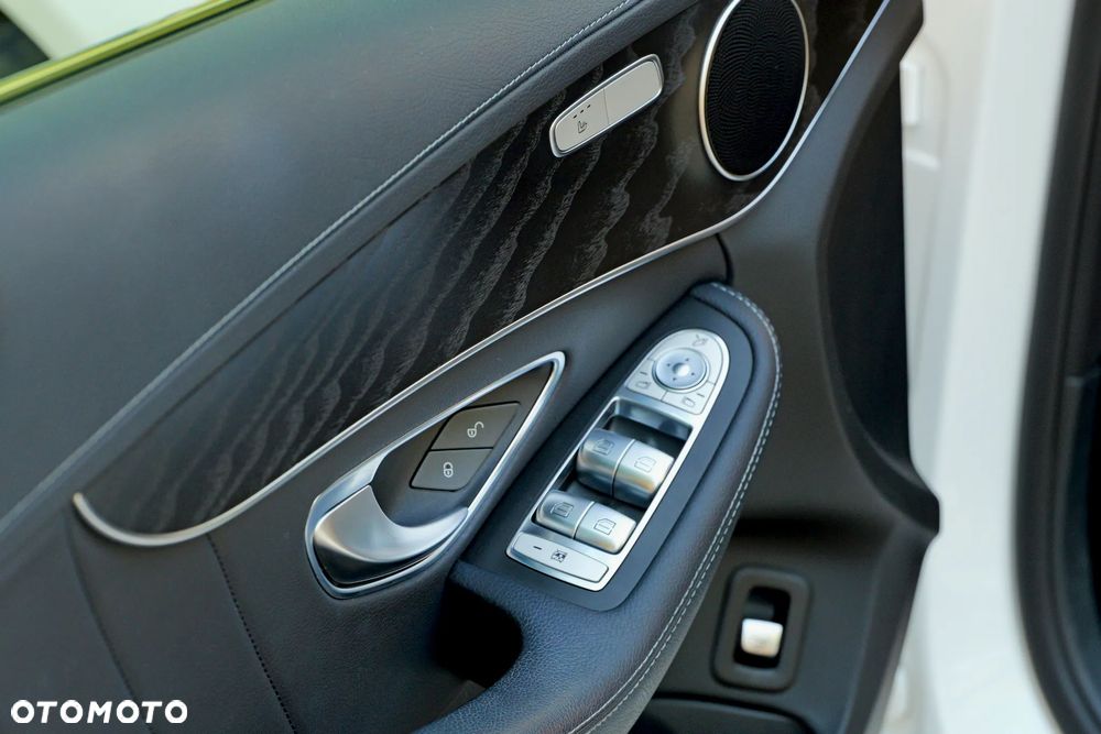 Mercedes-Benz Klasa C 200 4-Matic 9G-TRONIC - 19