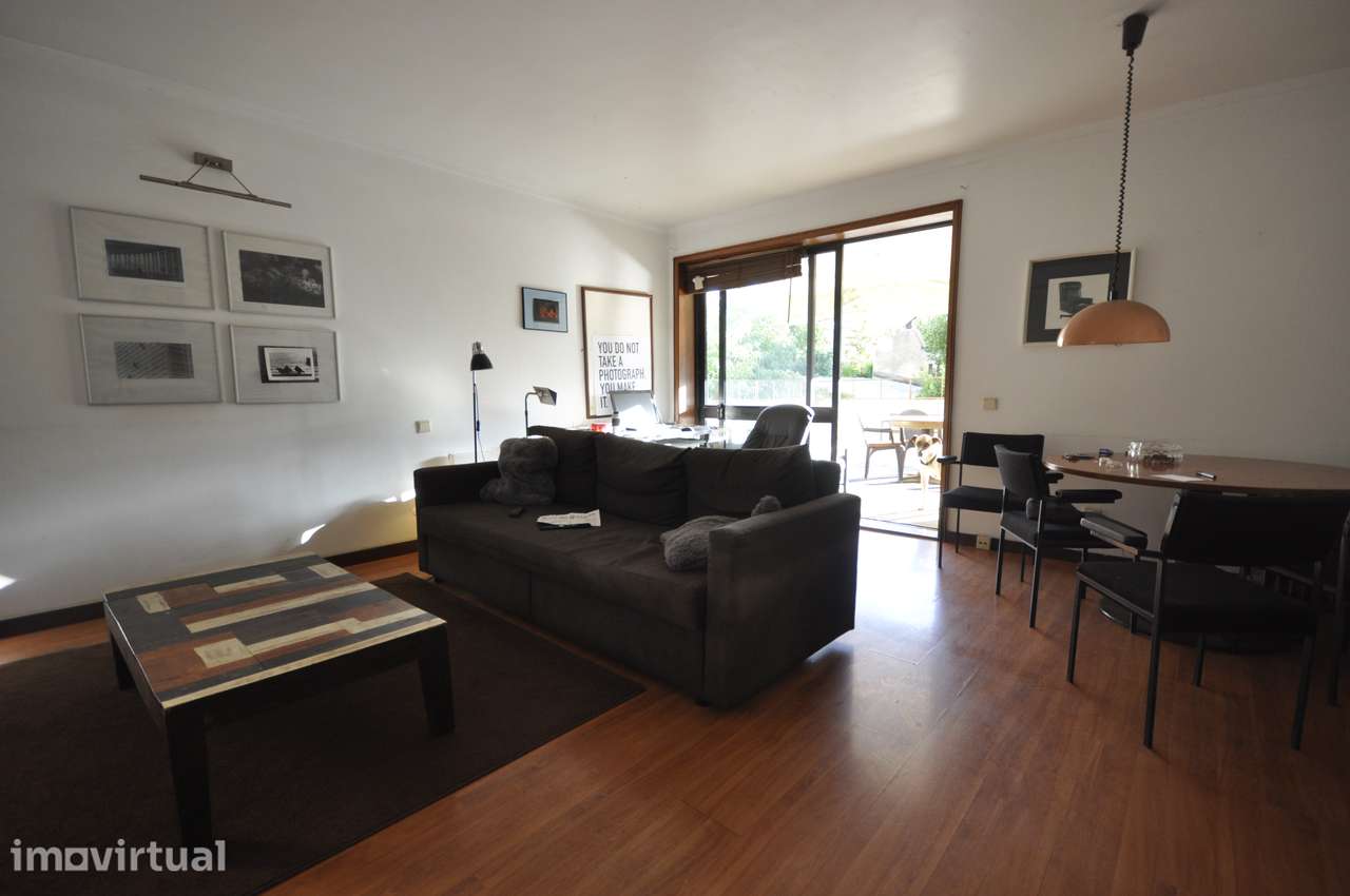 Apartamento T3 com garagem e terraço - Grande imagem: 2/8