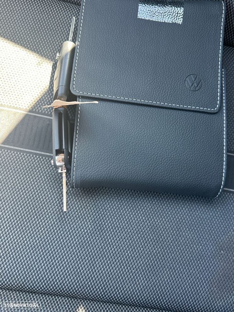 VW T-Roc 1.0 TSI Urban - 25