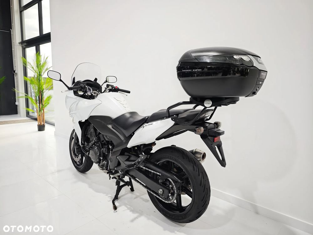Honda CBF - 12