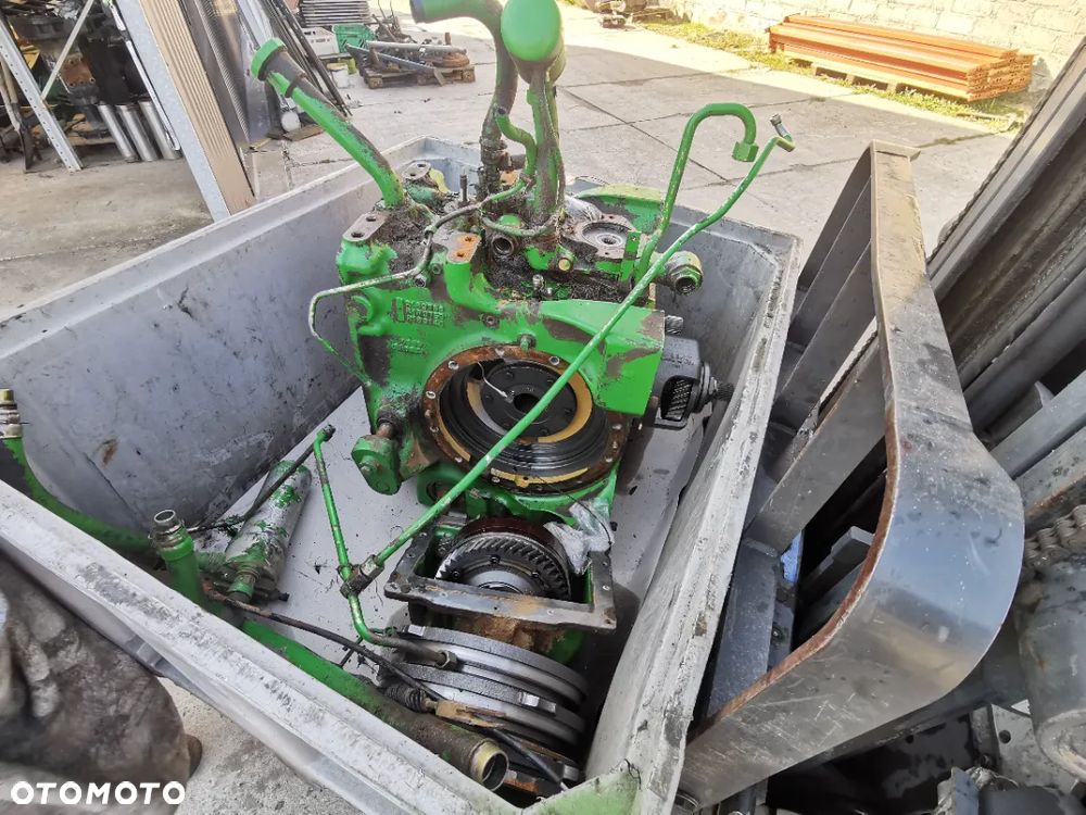 Tylny most John Deere 6910, 6920 AutoPower - 1