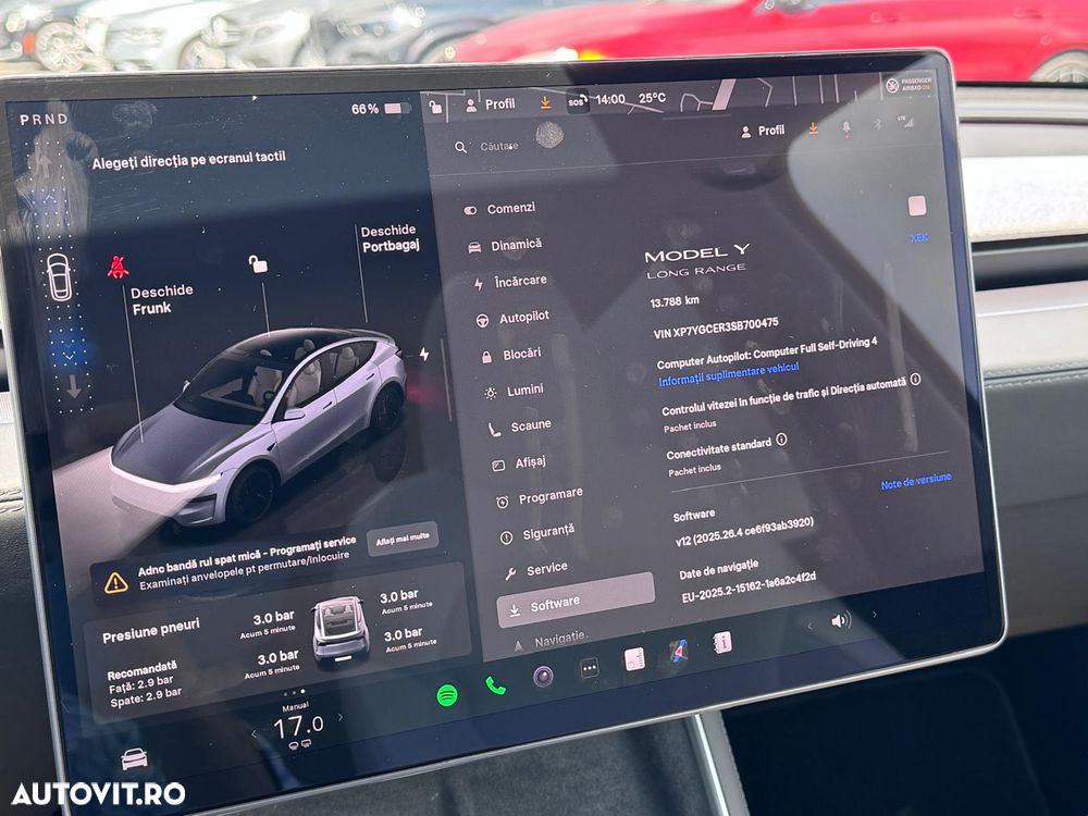 Tesla Model Y - 33
