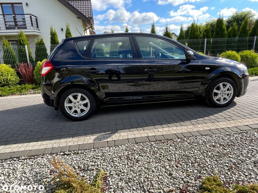 Kia Ceed - 5
