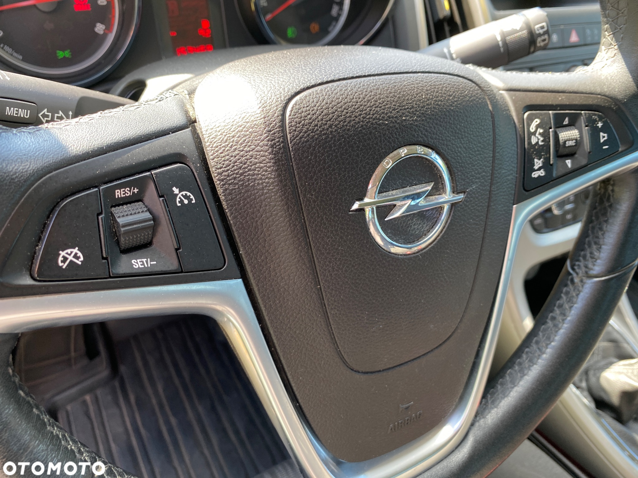 Opel Astra 1.4 Turbo Sports Tourer - 25