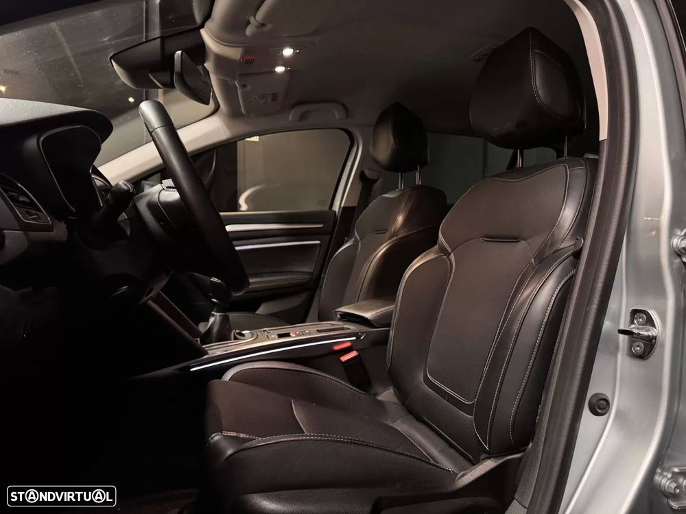 Renault Mégane Sport Tourer 1.5 Blue dCi Intens - 27