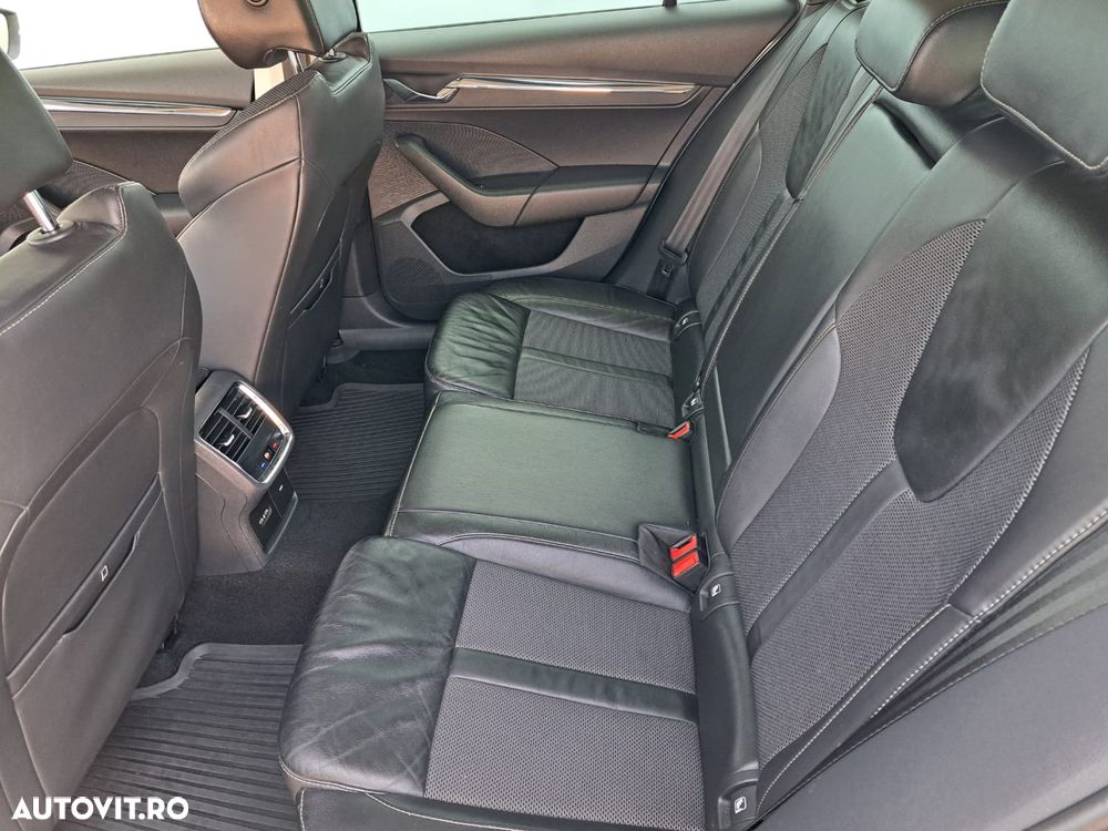 Skoda Octavia 2.0 TDI DSG Style - 7