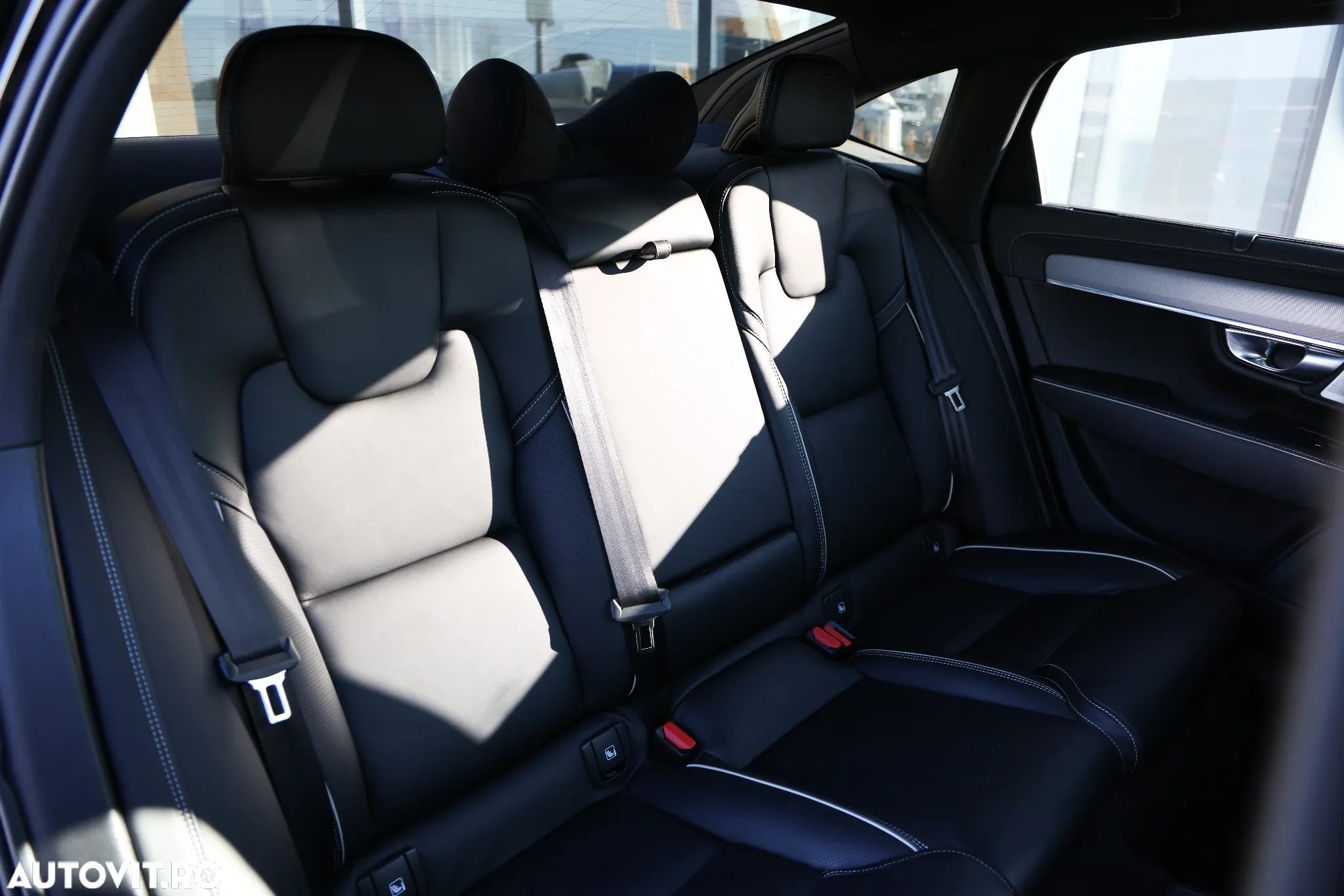 Volvo S90 Recharge T8 AWD Ultimate Dark - 6