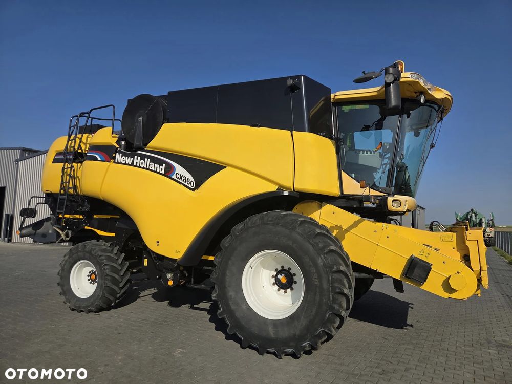 New Holland CX 860 2005 Rok, Nie Malowany, Stan Idealny - 4