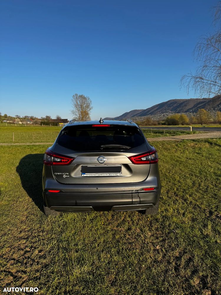 Nissan Qashqai 1.6 DCI Xtronic N-Connecta - 4