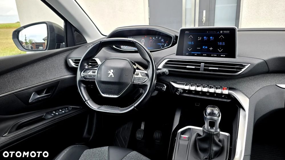Peugeot 5008 PureTech 130 Stop & Start Allure - 26