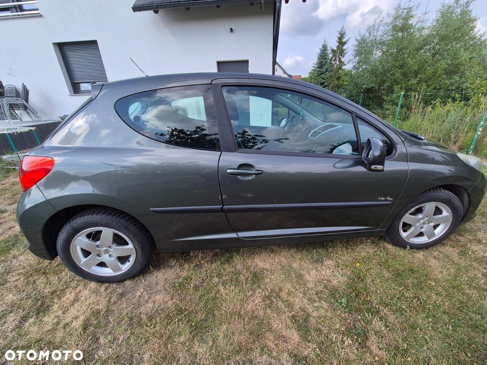 Peugeot 207 1.4 16V Trendy - 3