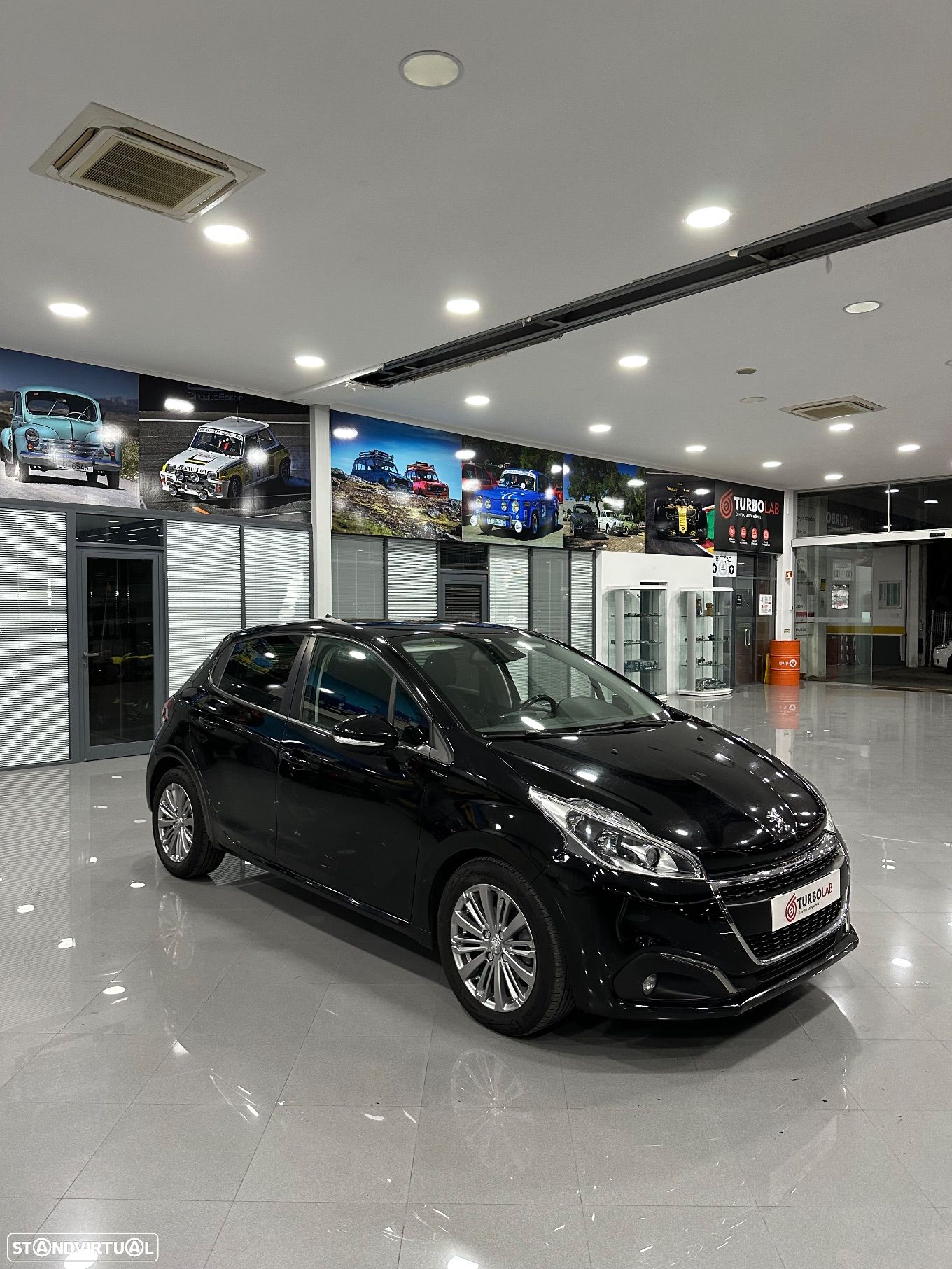 Peugeot 208 1.5 BlueHDi Signature - 1