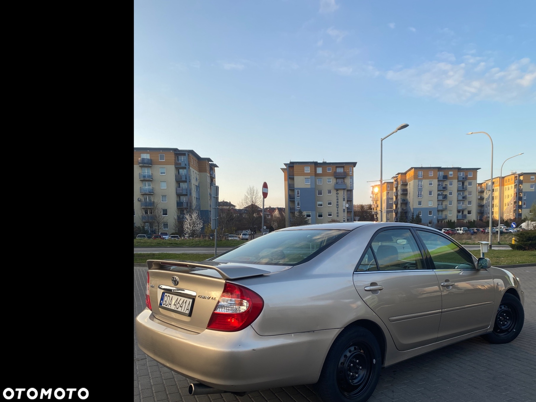 Toyota Camry 2.4 XLE - 5