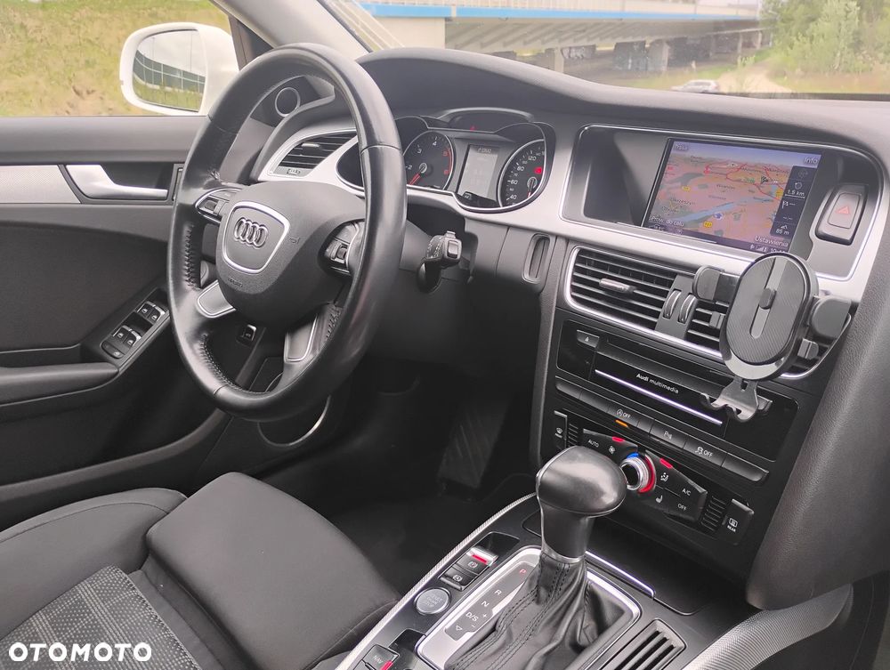 Audi A4 Avant 2.0 TDI DPF clean diesel multitronic S line Sportpaket - 20