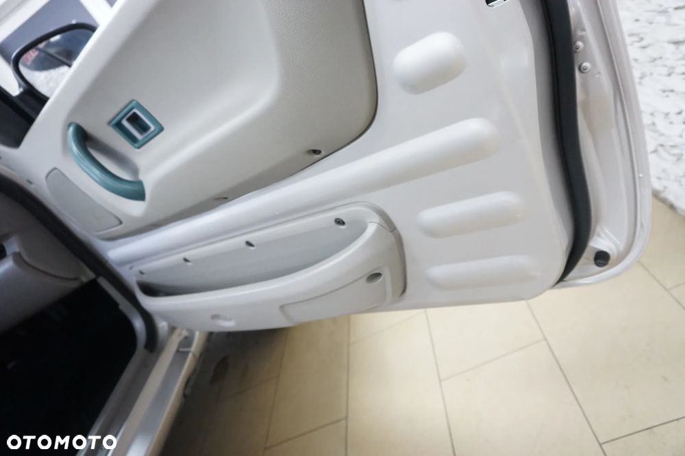 Land Rover Freelander - 23