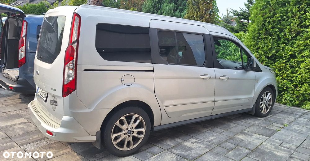 Ford Tourneo Connect 1.6 EcoBoost Titanium - 4