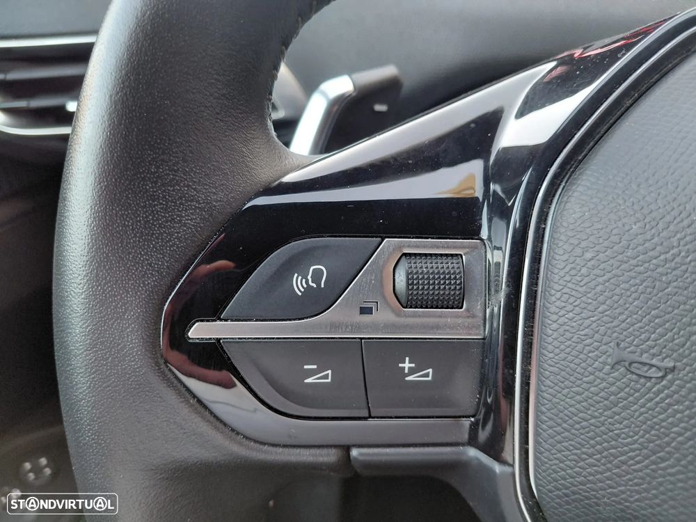 Peugeot 5008 1.2 PureTech Allure Pack EAT8 - 13