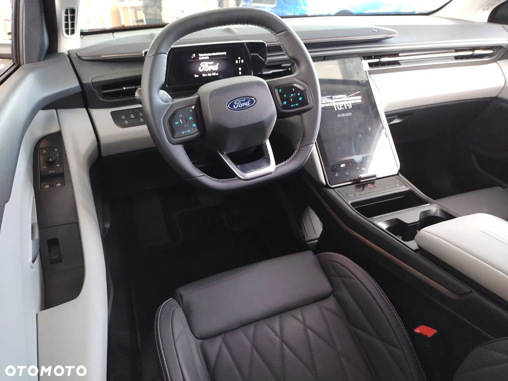 Ford Explorer - 5