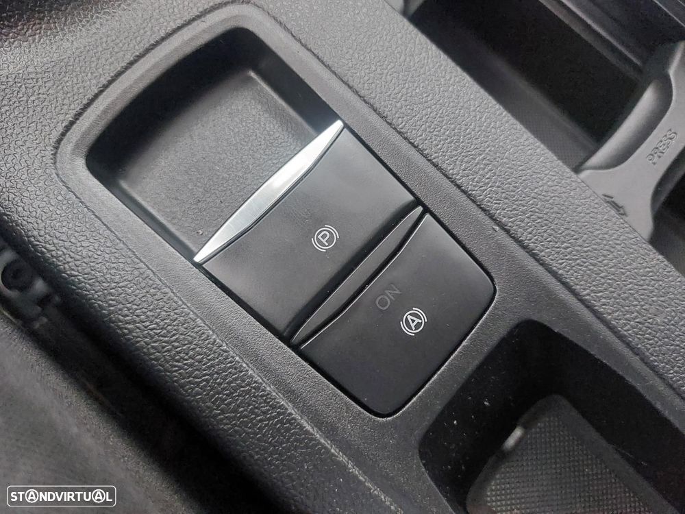 Ford Focus 1.5 TDCi EcoBlue Business - 35