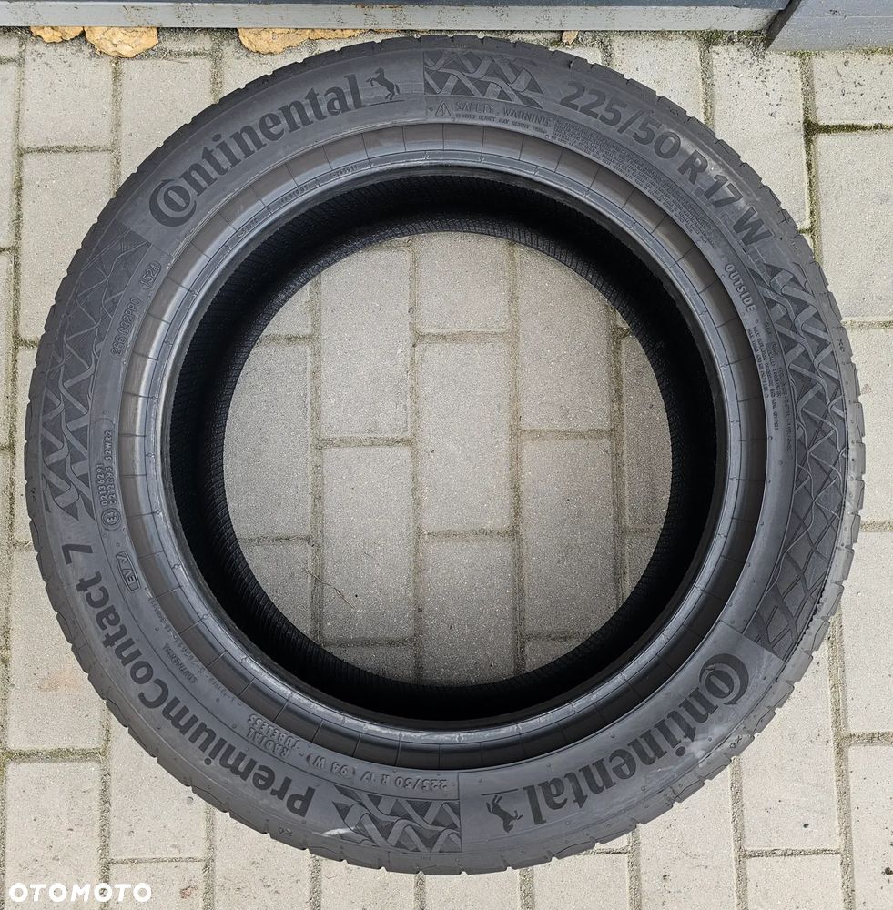 Continental PremiumContact 7 225/50R17 94 W - 3