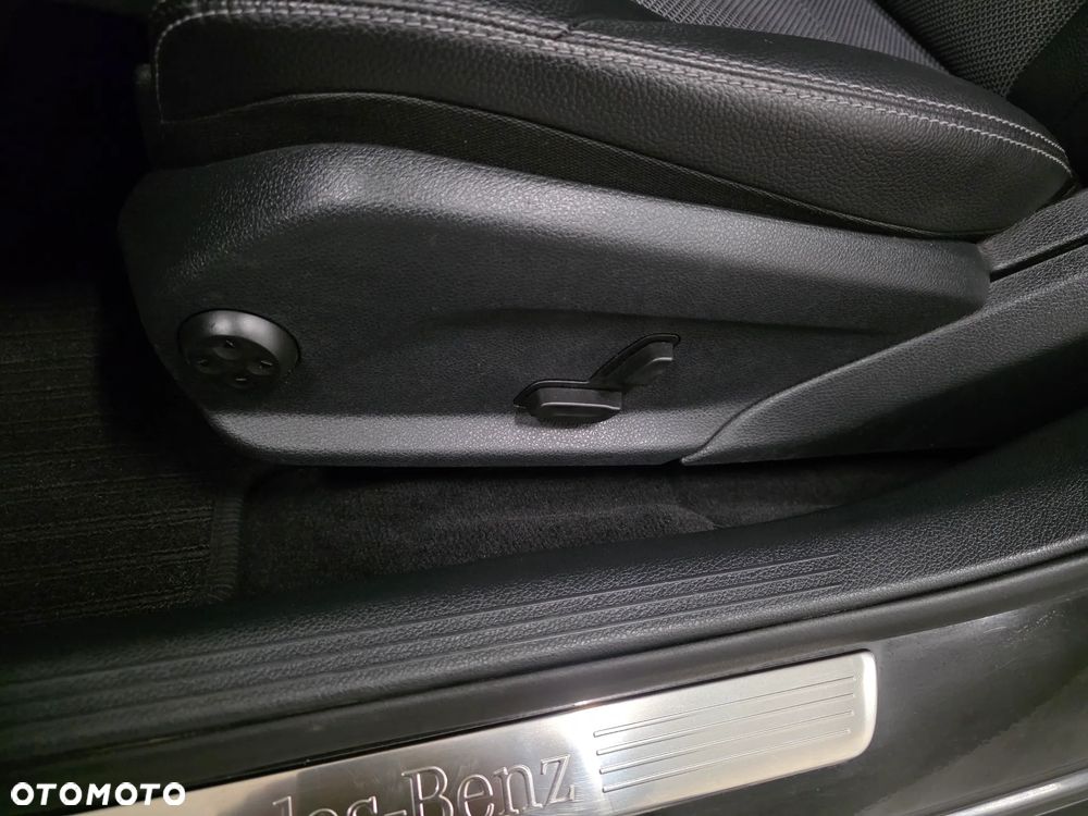 Mercedes-Benz Klasa C 220 d T 9G-TRONIC - 20
