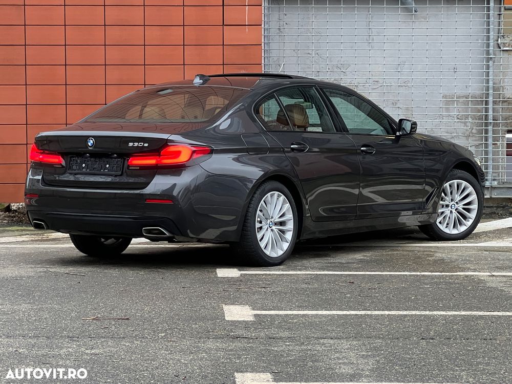 BMW Seria 5 530e Aut. Luxury Line - 15