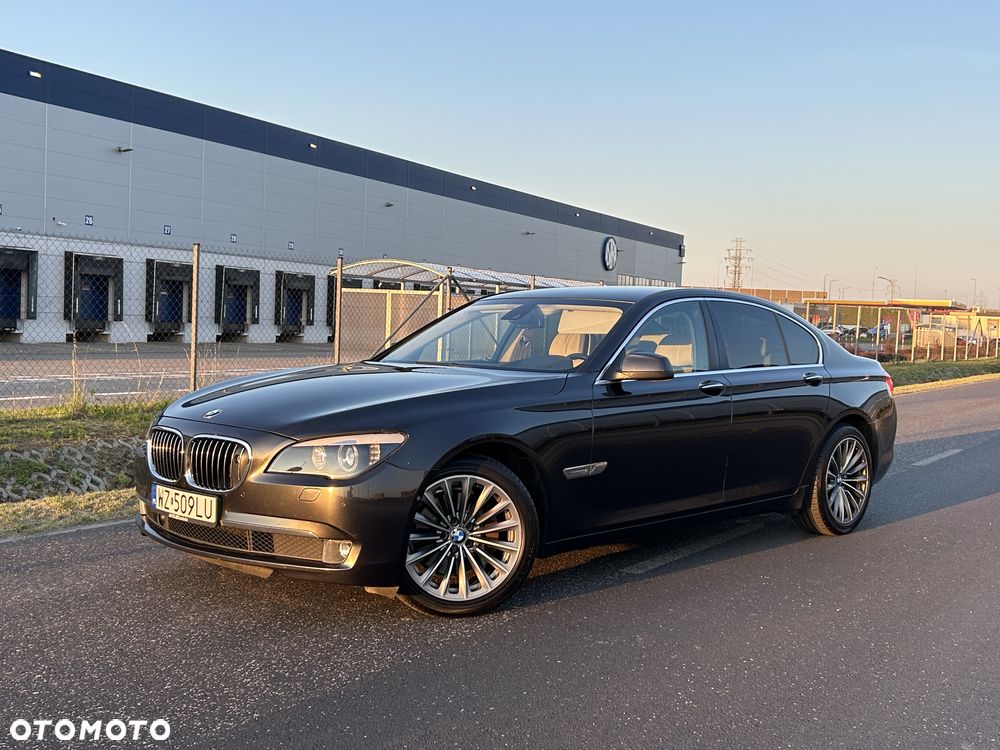 BMW Seria 7 - 13