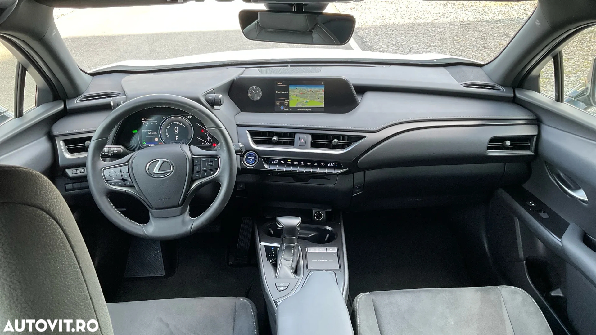 Lexus UX 250h Business Edition - 6