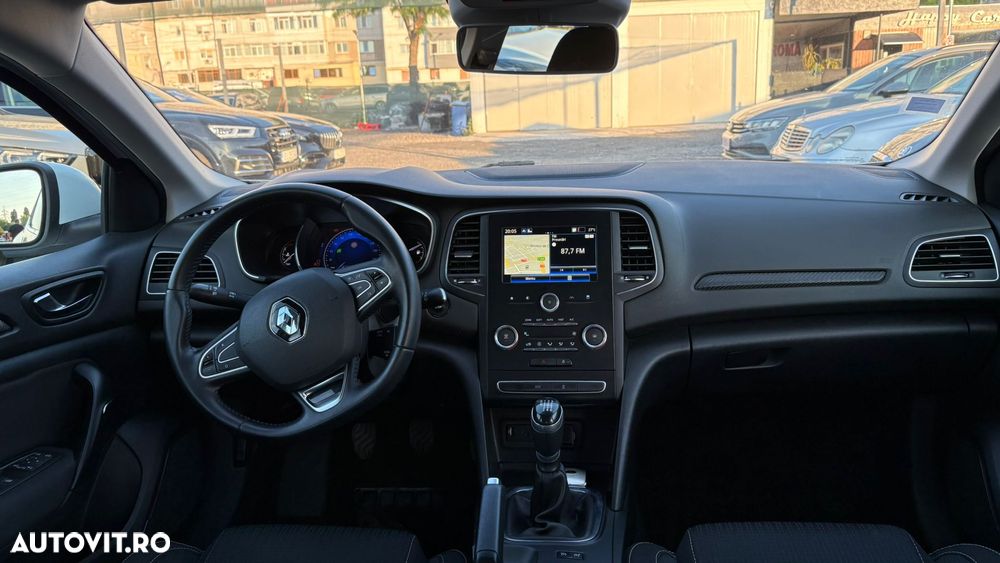 Renault Megane - 5