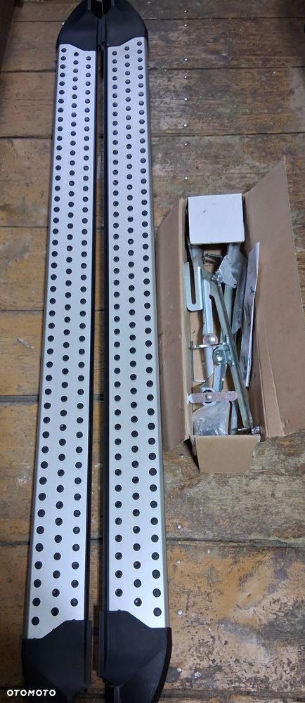 Stopnie boczne Dacia Duster ll - 1