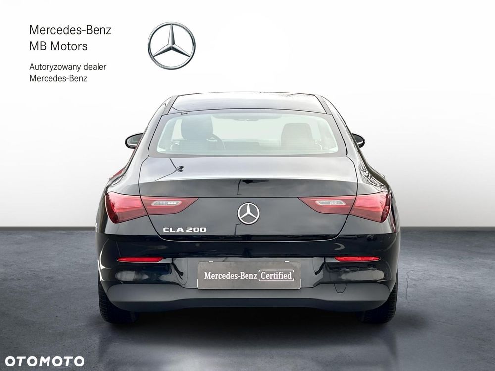 Mercedes-Benz CLA 200 7G-DCT - 5