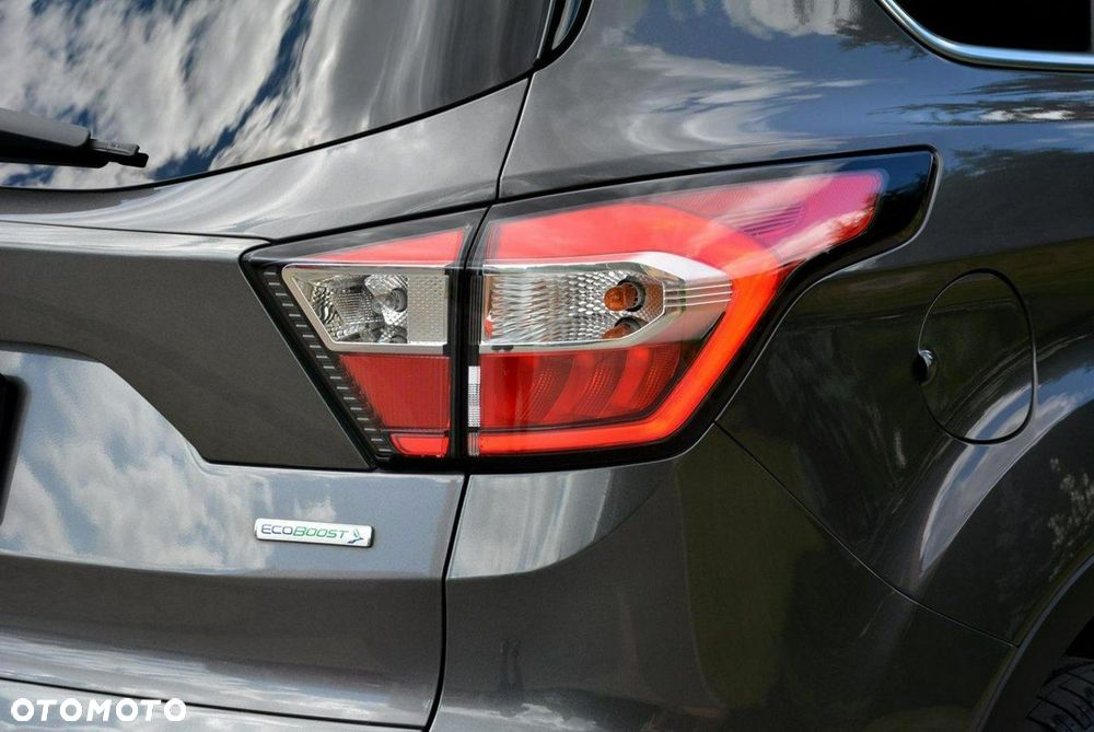 Ford Kuga 1.5 EcoBoost 2x4 Titanium - 15