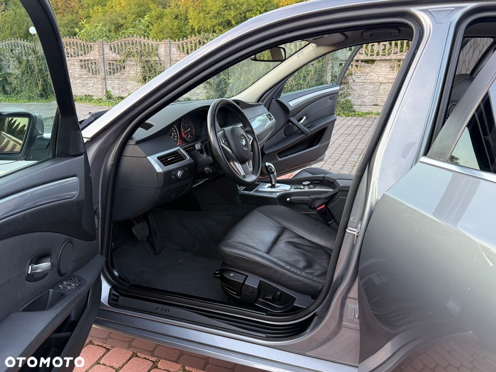 BMW Seria 5 525d Edition Lifestyle - 24