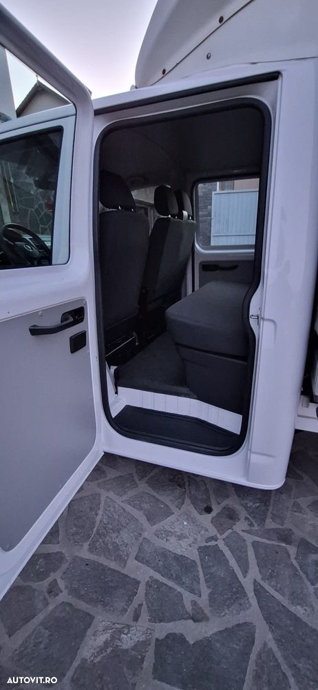 Volkswagen Transporter - 14