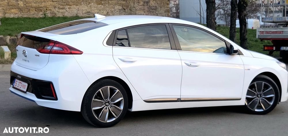 Hyundai IONIQ - 6